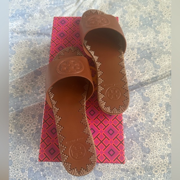 Tory Burch Patty Wedge Slide - Picture 4 of 6